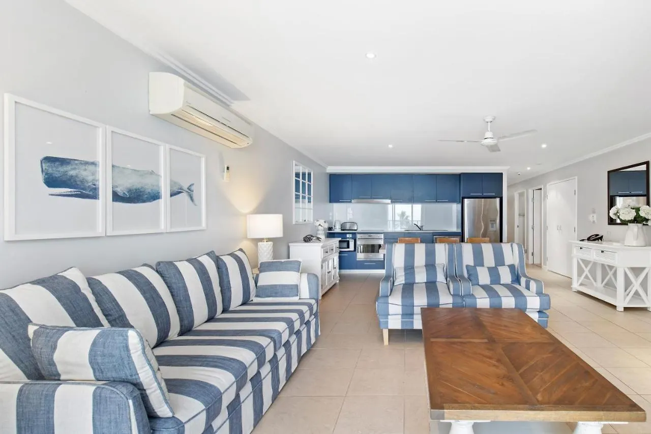 Apartman Hamptons Meets Hervey Bay In Upmarket Resort - Ocean Views